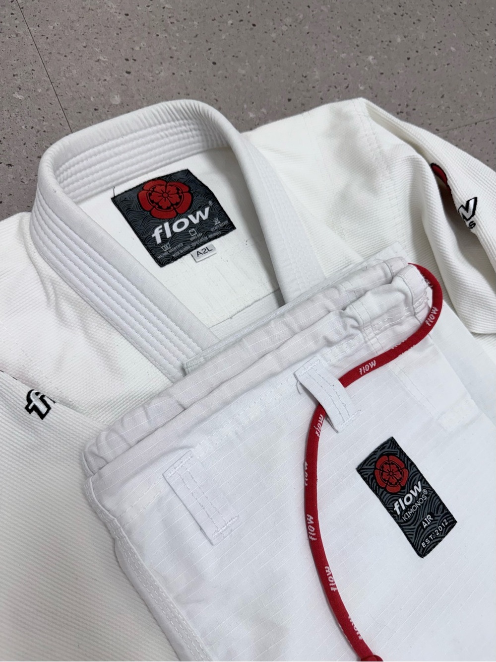 Mens Flow Kimonos Air BJJ Gi in White - Size A2L